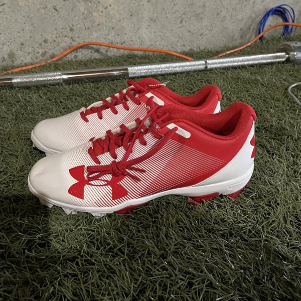 New Under Armour Baseball Cleats (size 8)