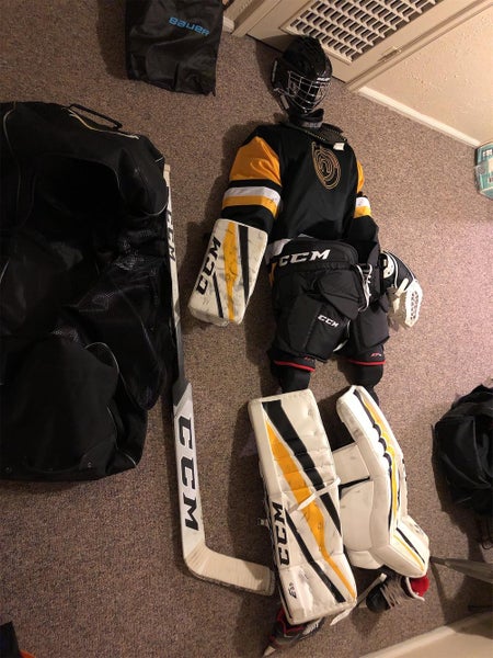 White Senior 34" Regular Extreme Flex E3.5 Goalie Full Set