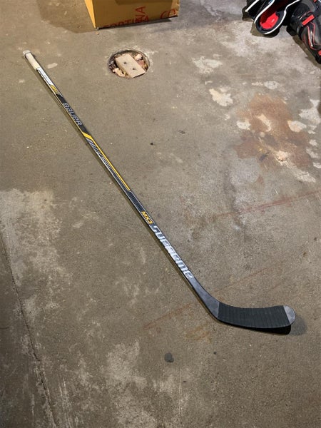 Senior Left Hand Supreme MX3 Pro Stock Hockey Stick 0064