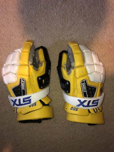 Crabs Lacrosse Used STX Shield 500 9" Goalie Gloves