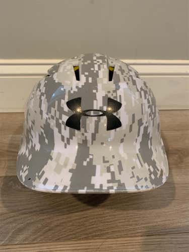 White Used 6 3/4 Under Armour UABH2 Batting Helmet