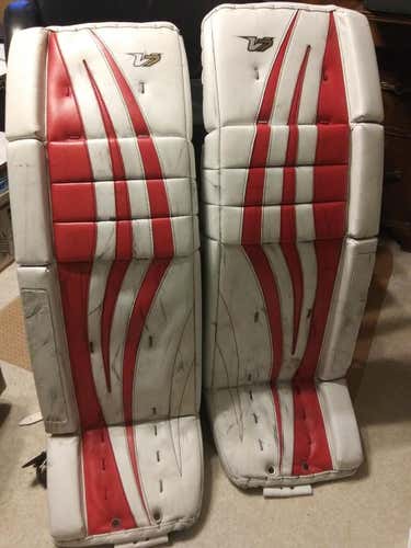 Used 34" Vaughn V7 XF PRO CARBON Goalie Leg Pads