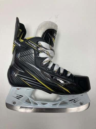 Junior New CCM Tacks 4092 Hockey Skates Regular Width Size 1.5