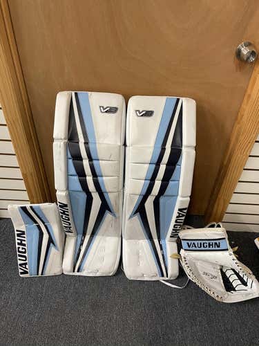 Used 35" Vaughn Regular Goalie Full Set