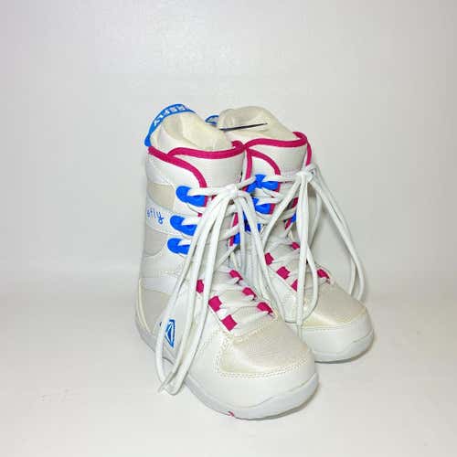 Firefly C32 Girls Sz 2.5