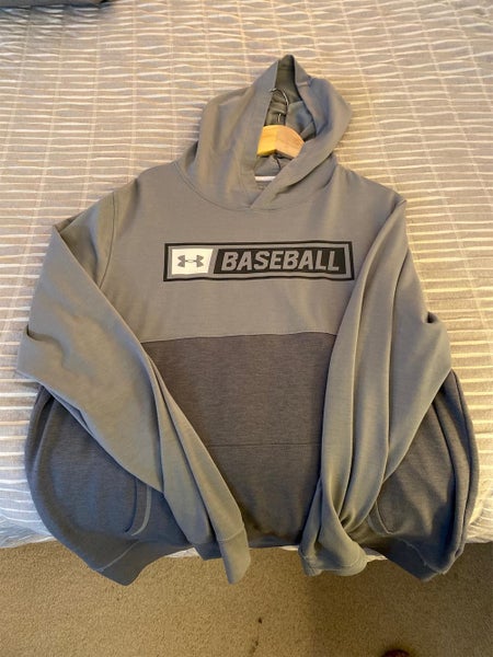 Gray Adult Large Under Armour Sweatshirt