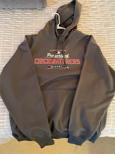 Cincinnati Reds Therma Base Adult Large Majestic Sweatshirt