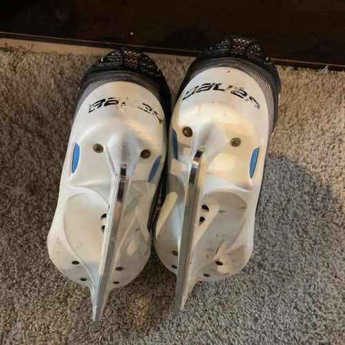 Junior Bauer Reactor 4000 Regular Width  Size 6 Hockey Goalie Skates