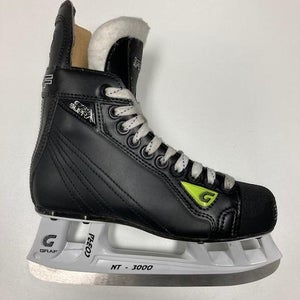 New Junior Graf G735 Supra Hockey Skates Regular Width Size 4