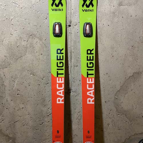 Men's 2019 Volkl Racetiger GS With Bindings Max Din 18 Skis