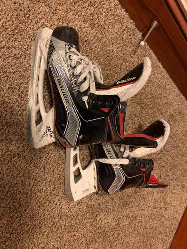 Senior Bauer Vapor Pro Stock Size 9 Hockey Skates