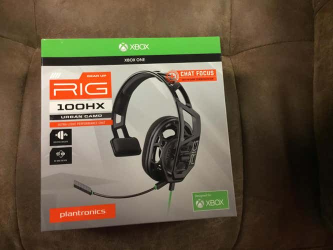 Xbox one 100HX headset by plantronics