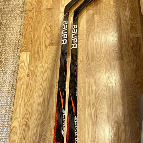 2 Pack - Pro Stock Bauer Vapor ADV Hockey Sticks - RH - 82 Flex