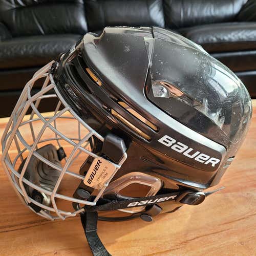 Black New Medium Bauer 4500 Helmet Combo