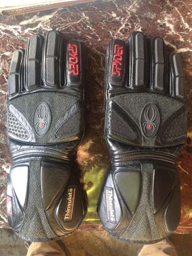 Black Adult Medium/Large Spyder