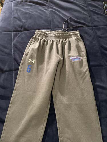 Umass Lowell lacrosse team issued sweatpants