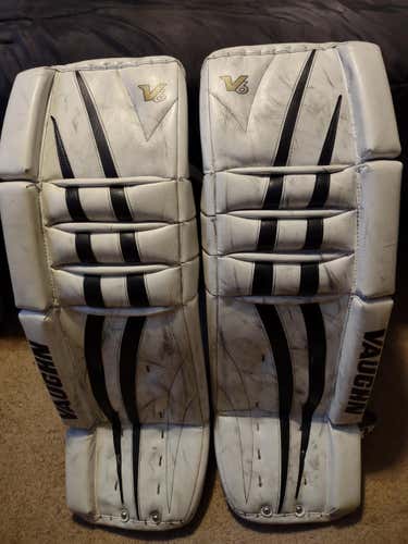White Used Intermediate 31"+ 2" Vaughn Velocity V6 Goalie Leg Pads