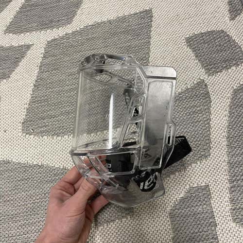 Senior Medium Bauer Concept 3 Full Shield Shield