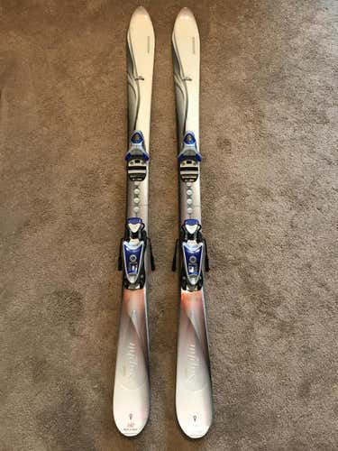 Rossignol Saphir Sun skis with bindings