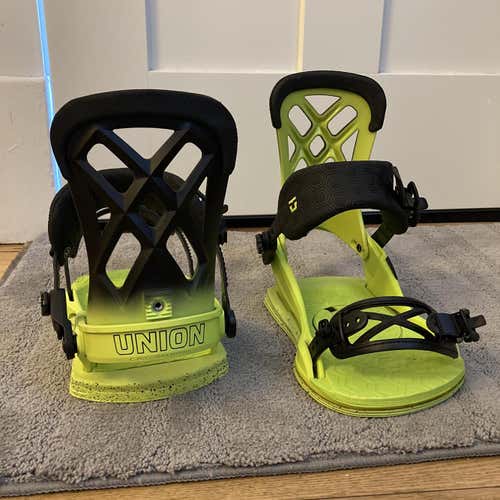 Unisex Medium Union Contact pro All Mountain Snowboard Bindings