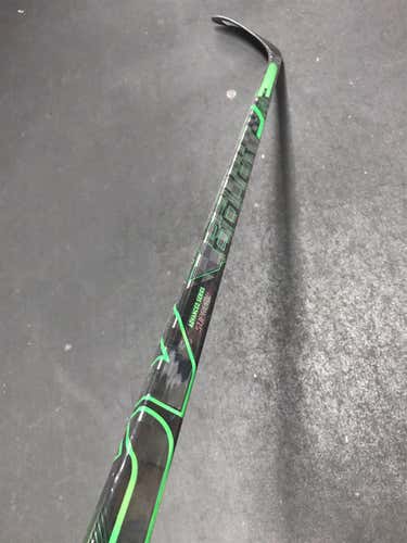 NEW Bauer Supreme ADV Hockey Stick Right P28 87flex