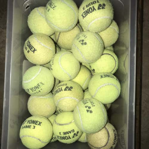 Used Assorted YONEX 12 Pack (1 Dozen) Ball