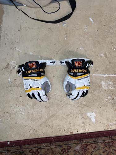 UC Under Armour Engage Gloves