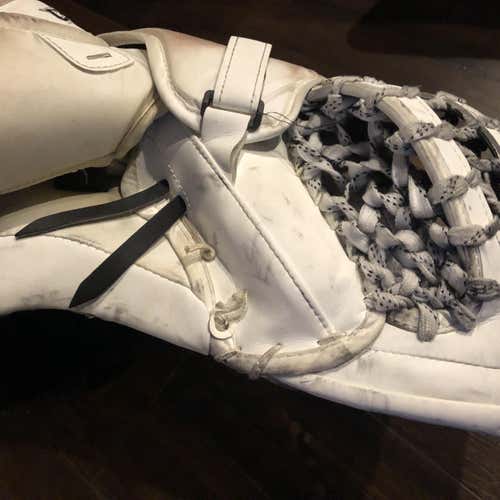 CCM Extreme Flex 4 Glove