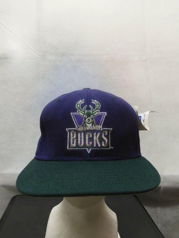 Milwaukee Bucks NBA Basketball Hat Snapback Cap Gray Green Mitchell & Ness  Spell | SidelineSwap