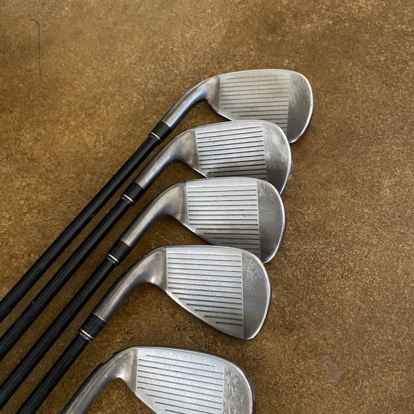 Men's Right Handed Speedblade Regular Flex Graphite Shaft Iron Set