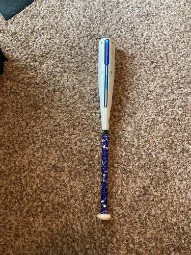 Used 2016 Composite Maxum (-10) 17 oz 27" Bat