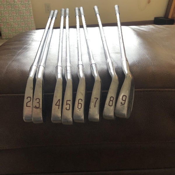 Men's Right Handed Regular Flex Steel Shaft Iron Set