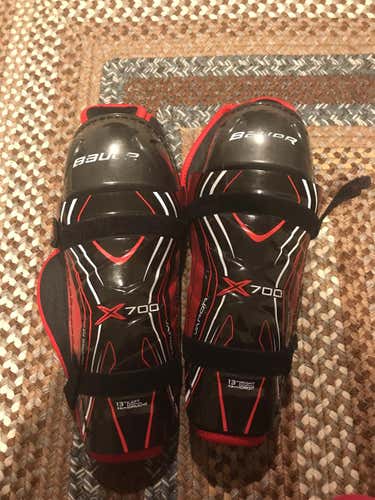 Bauer Vapor X700 Shin Pads