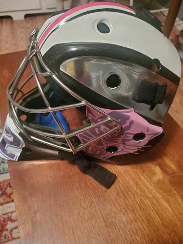 White Used Senior Bauer NME 8 Goalie Mask