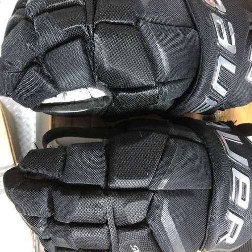 Black  Bauer Supreme 2S 13" Gloves