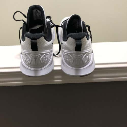 Nike Mamba Focus Men’s 10