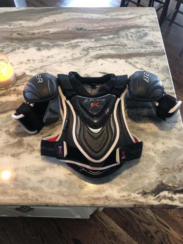 Junior Small Bauer Vapor 1X  Shoulder Pads
