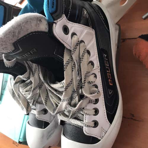 Senior Bauer Reactor 9000 Regular Width Size 7.5 Hockey Goalie Skates
