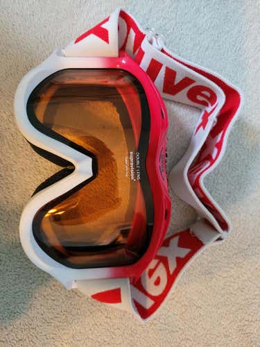 Red Used Unisex UVEX Ski Goggles Medium
