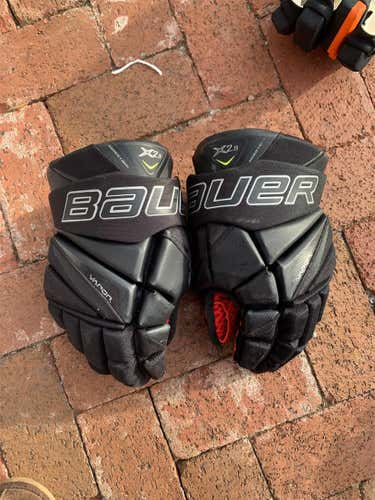 Black Senior Bauer Vapor X2.9 14"  Gloves