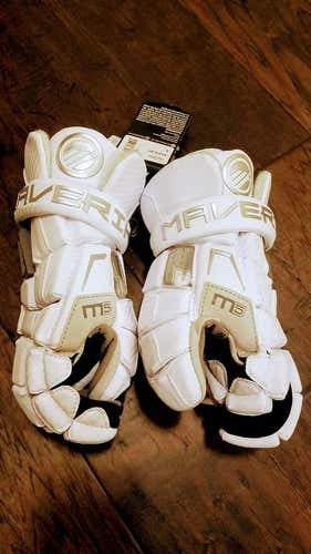 M5 New Maverik M5 Gloves Size Medium M 12" 12