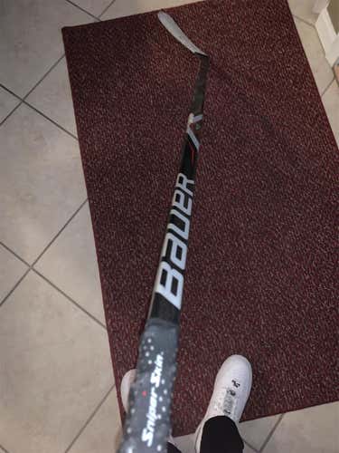 Intermediate Left Hand Vapor X900  Hockey Stick
