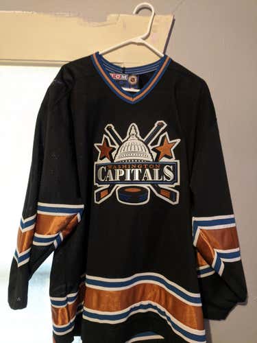 CCM Washington Capitals Retro Jersey