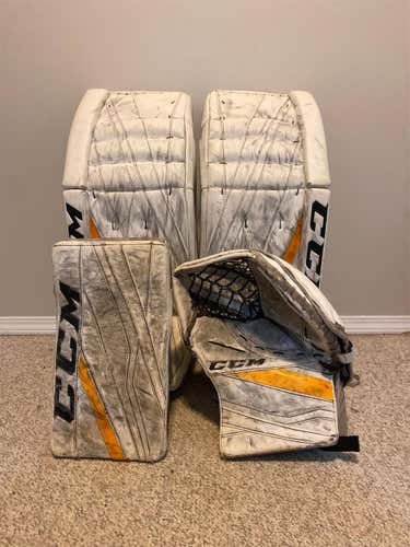 White Senior 33"+1 Regular Extreme Flex III  Goalie Full Set