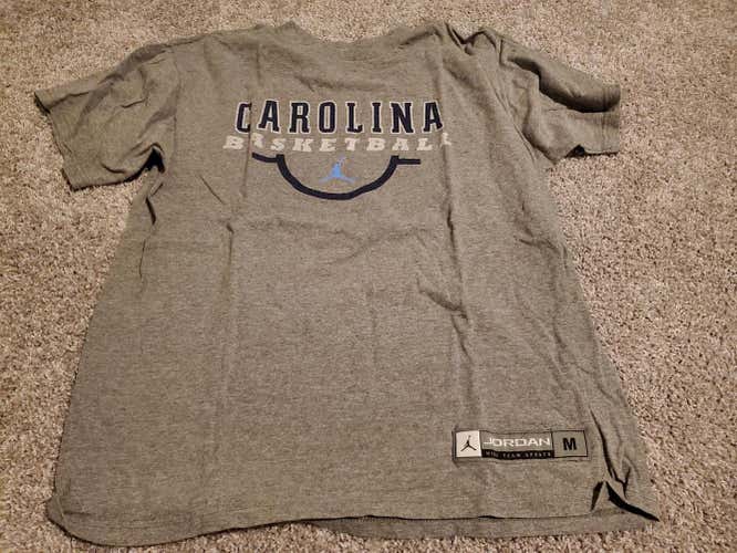 Gray Used Men's North Carolina Tar Heels basketball Jordan Shirt