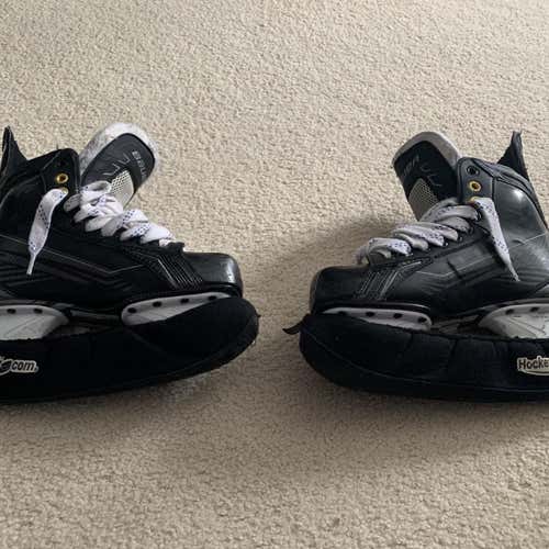 Youth Bauer Supreme Regular Width Size 8 Hockey Skates
