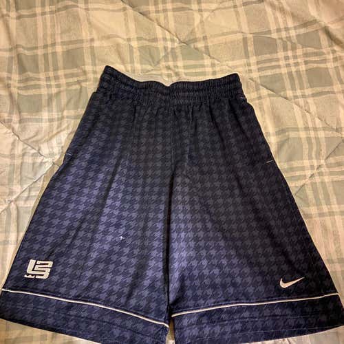 Nike Lebron Basketball Shorts L
