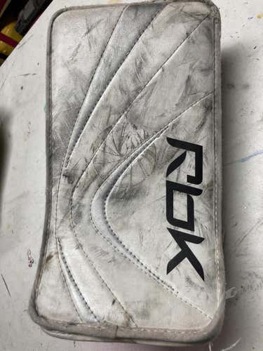 White Used Junior Reebok Full Right 6k