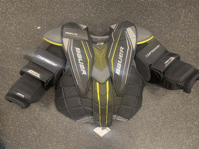 New Senior Large Bauer Supreme 2S Pro Goalie Chest Protector