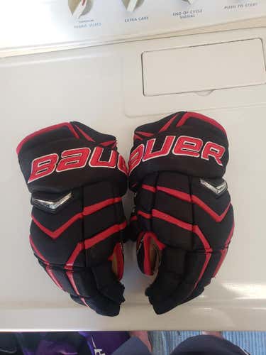 Black Used Senior Bauer Supreme TotalOne NXG Gloves 14"